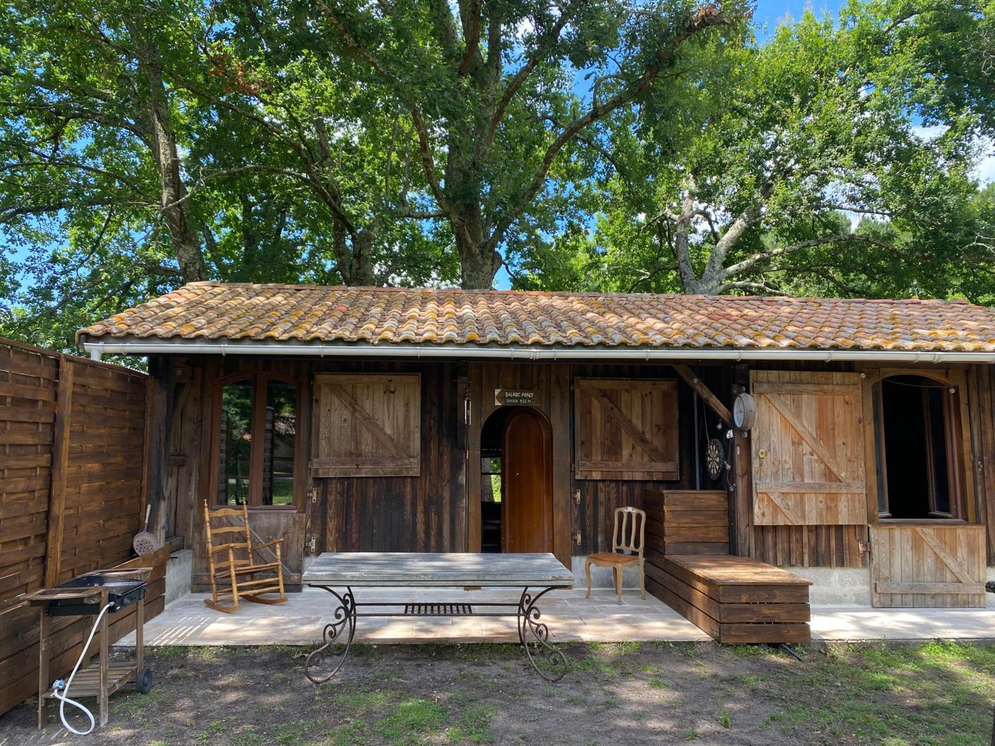 Ecuries Au Bord Du Lac De Biscarrosse Hotel Parentis-en-Born Exterior photo